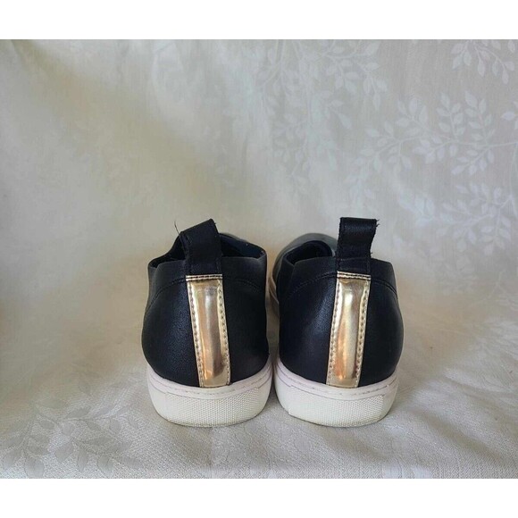Kenneth‎ Cole Sz 7 Black Leather Slip on Sneakers Quiet Luxury Minimalist Basic - Picture 4 of 5